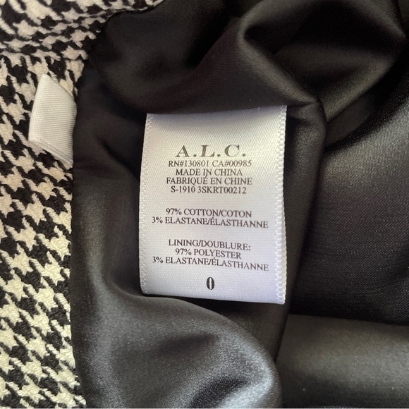ALC Mini Skirt Preppy Houndstooth Ruffle Skirt Black White Zip Close NWT - Picture 7 of 10